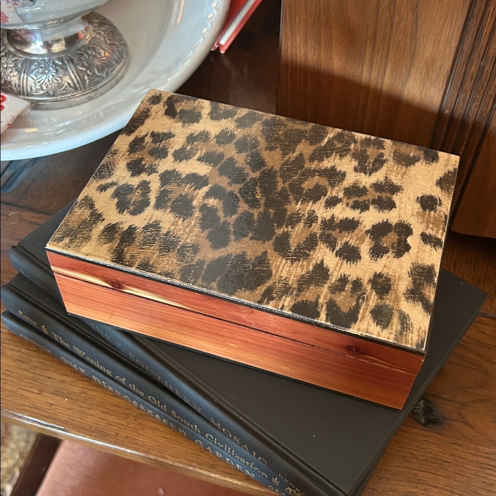 Handcrafted Cedar Trinket Jewelry Box